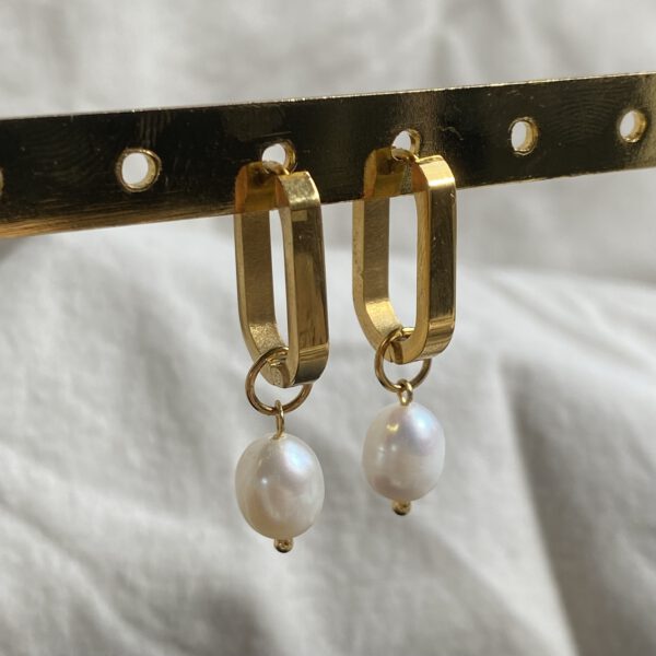 pearly-oval-hoop-earrings